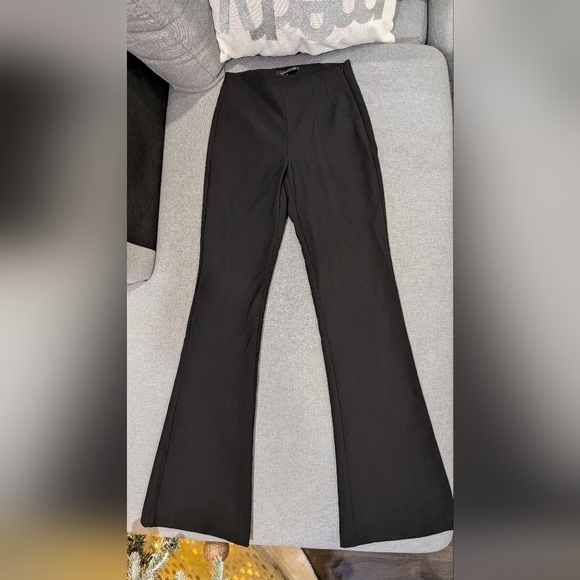 Dynamite black flare dress pants in size 0 - Picture 1 of 2